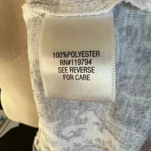 Apt 9 black & white abstract print embellished short sleeve top Size Small - Picture 5 of 6